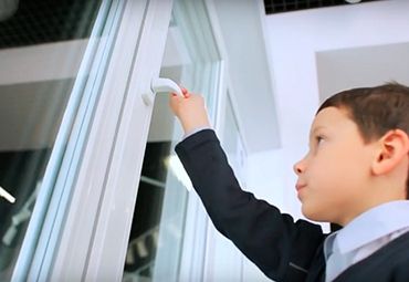  Как выбрать окно для детской комнаты: советы экспертов